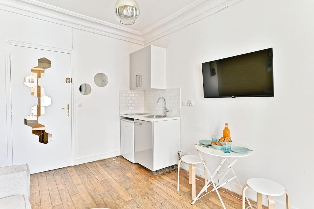 Apartment Montparnasse - Iii Paris